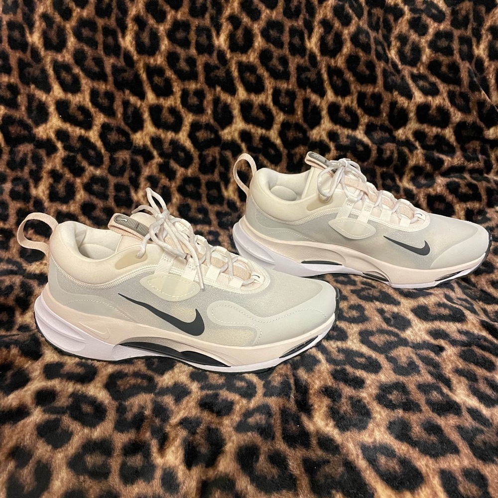 Nike Spark Sneakers